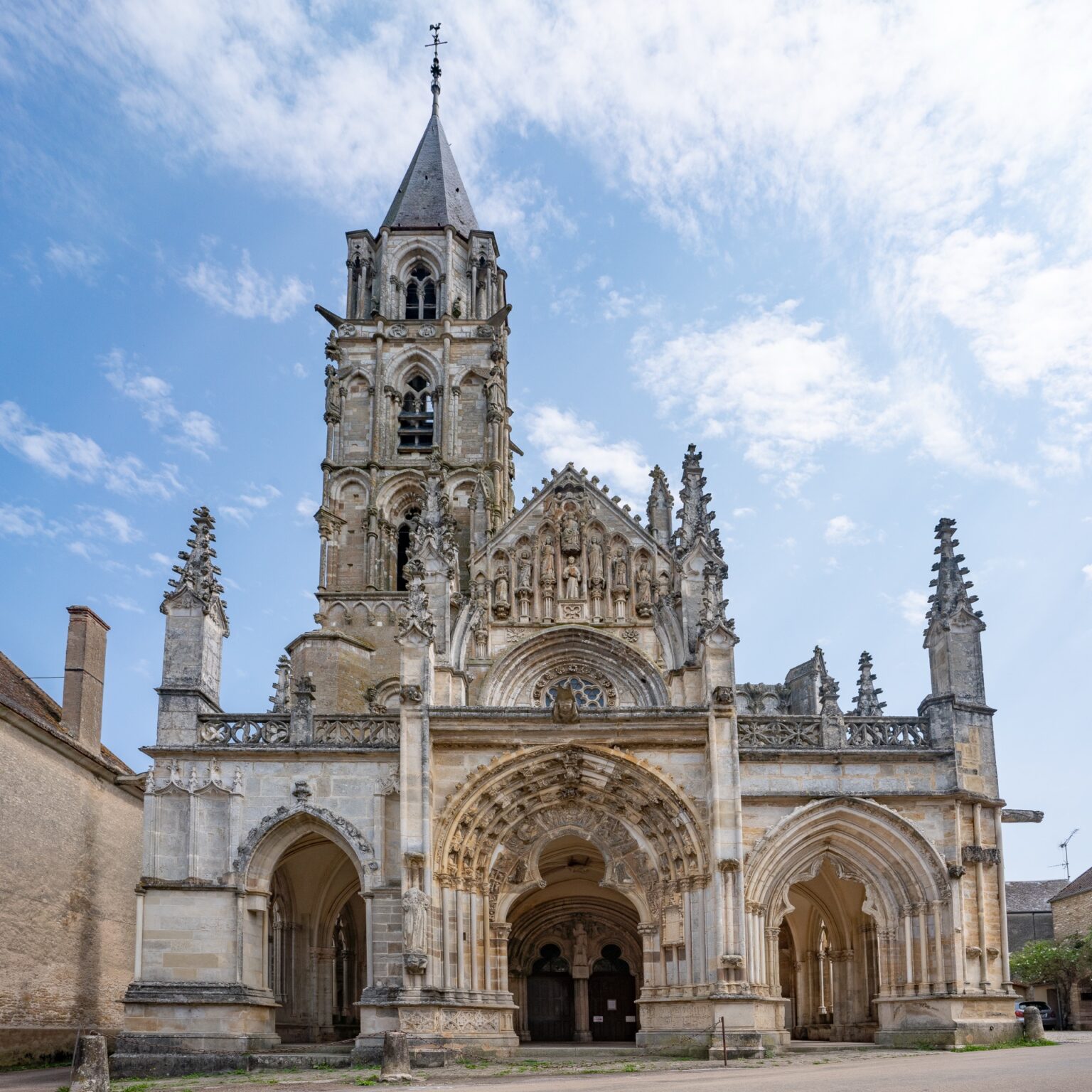 Église Notre-Dame de Saint-Père